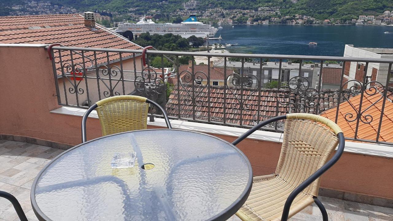 Apartments Krivokapic كوتور المظهر الخارجي الصورة